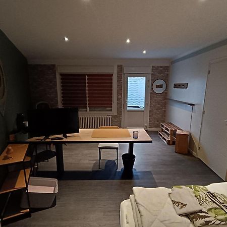 Chambre Avec Entree Privative Plemet Luaran gambar